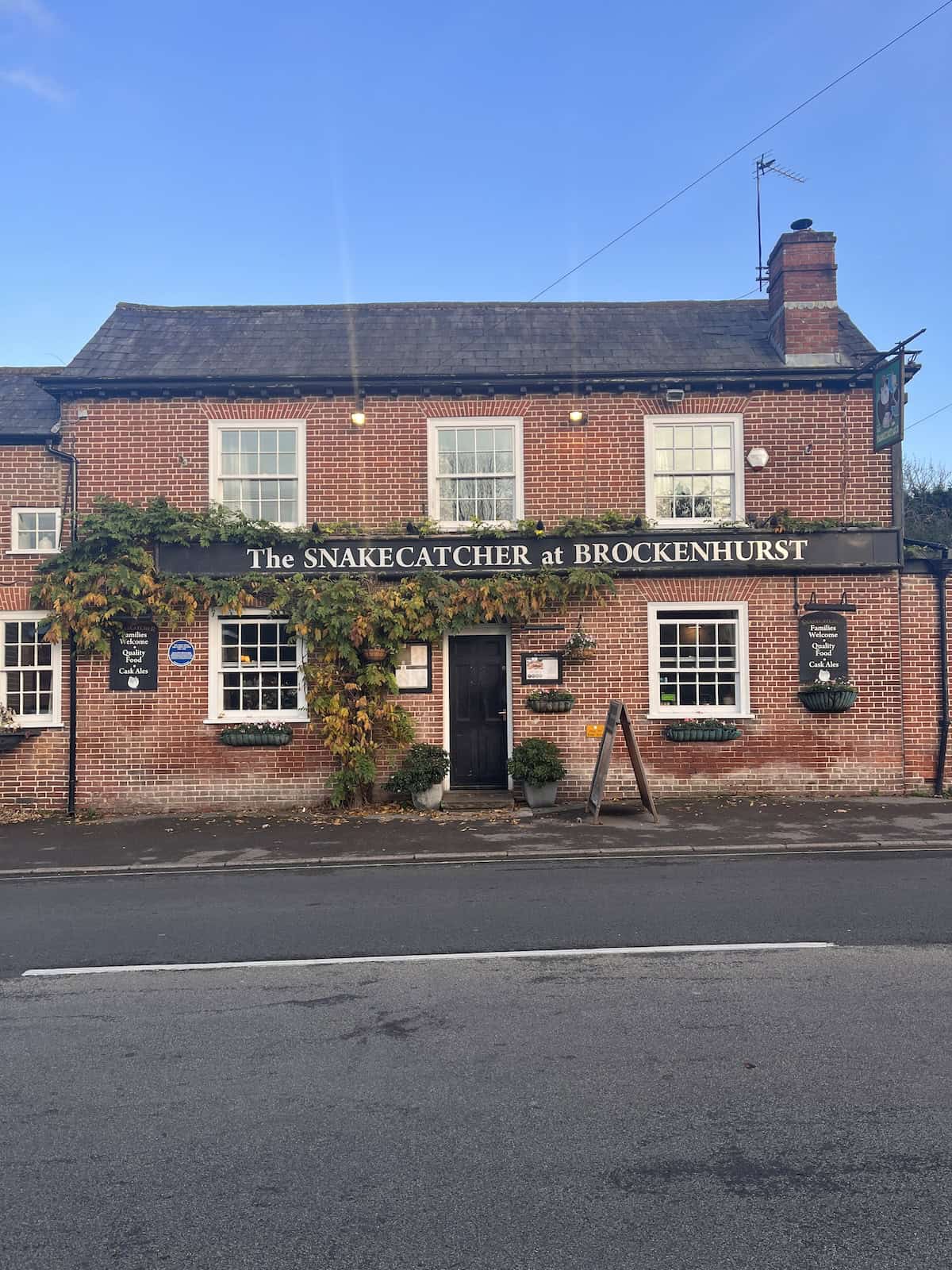 A pub in Brockenhurst, New Forest.