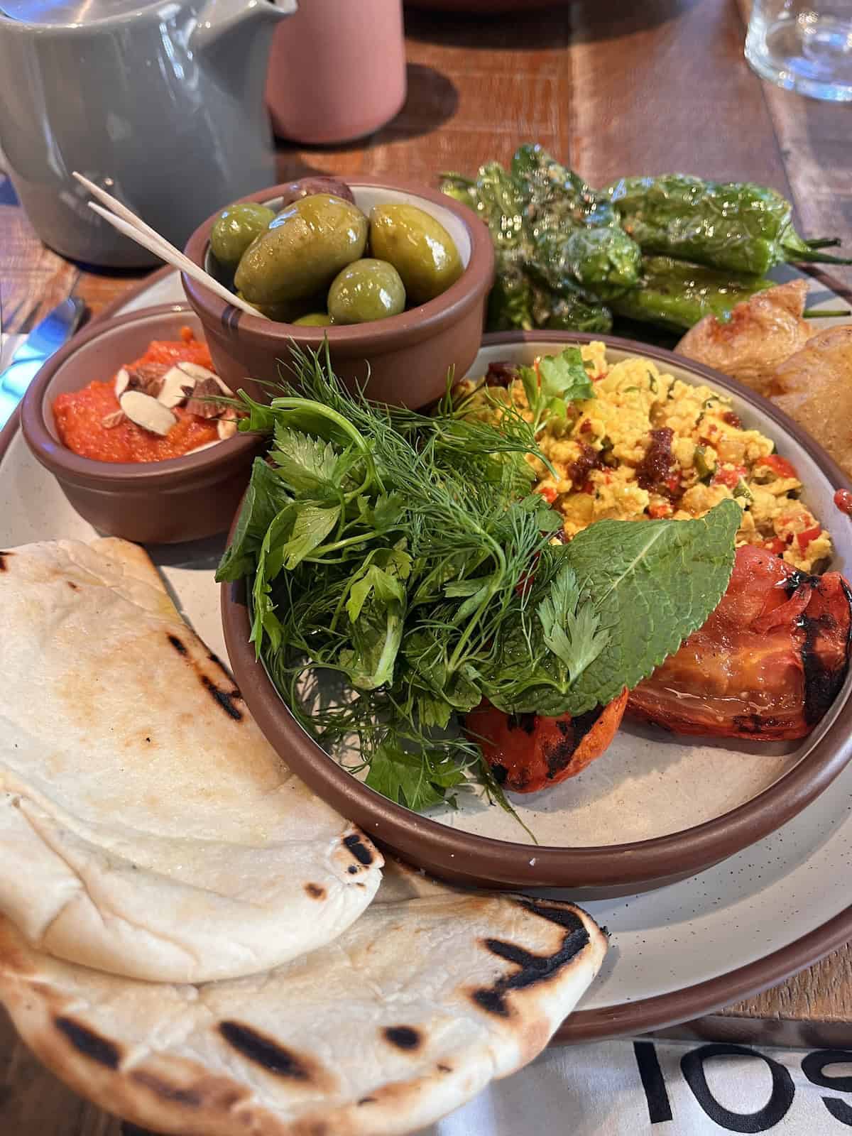 Breakfast at Mallow in London Bridge.